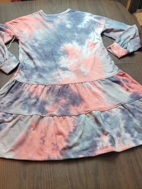 Ava James Tie-Dye Midi Dress with Tiered Skirt NWT Medium